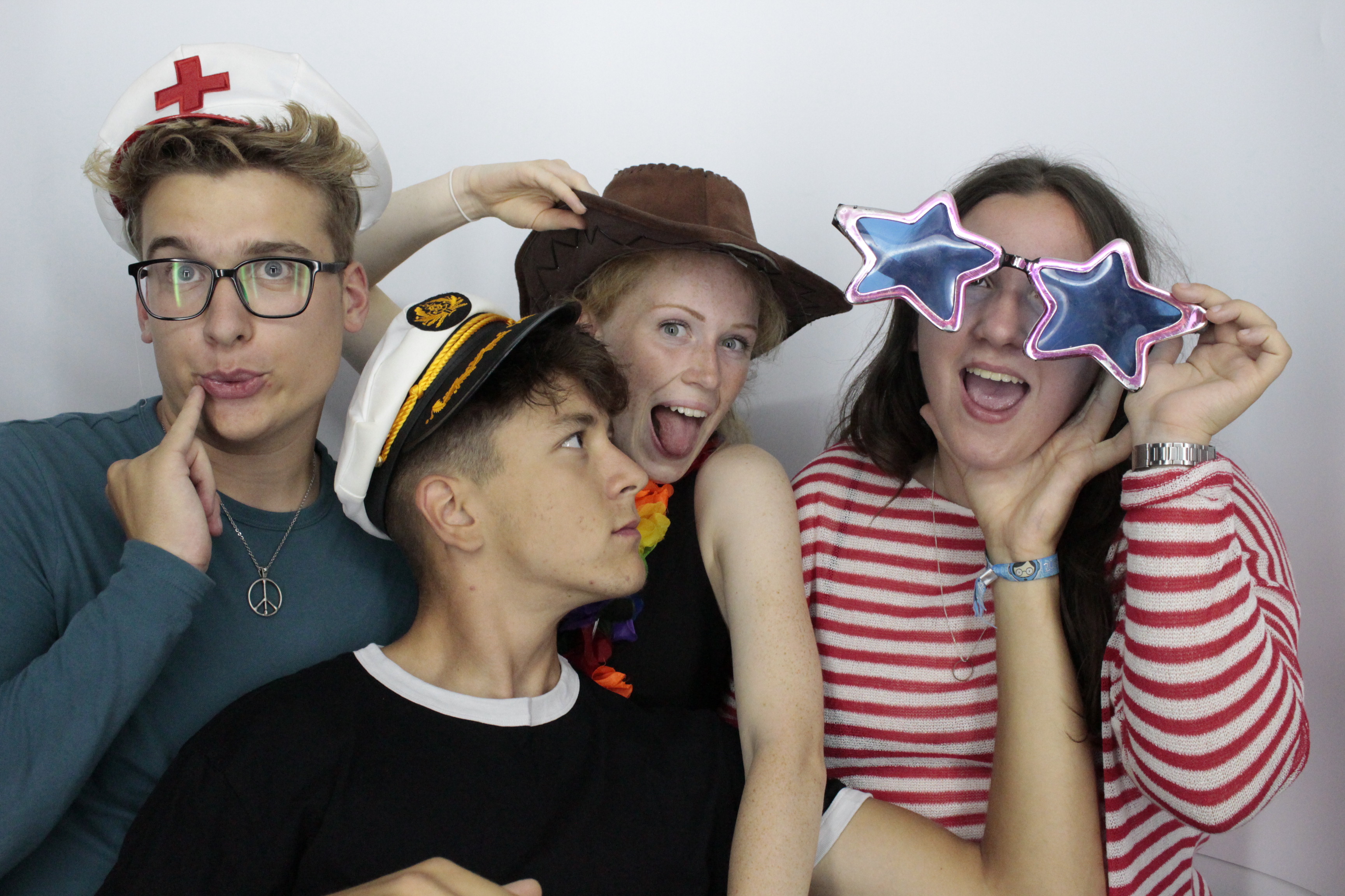 Ellesse's 21st Birthday | View more photos from the event at gallery.myphotoboothexperience.co.uk/u/MyPhotoBoothExperienceLtd/Ellesses-21st-Birthday